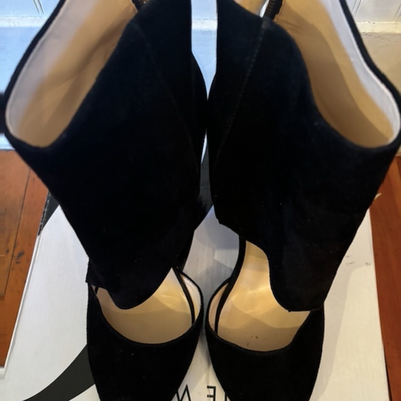 NineWest Black Suede Anklet heels - size 10M - Picture 3 of 7